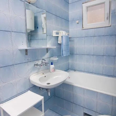 May Apartman *